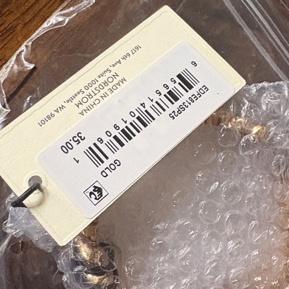 Open Edit Elegant Gold-Tone Ridged Cuff Bracelet - Picture 5 of 5